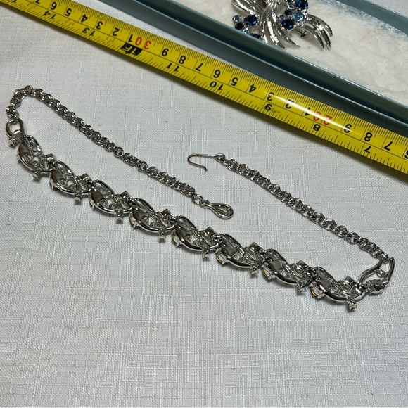 Coro Silver and Blue Necklace Brooch & Clip-on Earrings BLUE SILVER - Picture 13 of 14